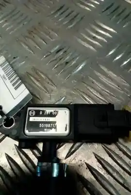 Pezzo di ricambio per auto di seconda mano sensore di pressione per opel corsa d (s07) 1.3 cdti (l08 l68) riferimenti oem iam 55198717  