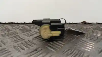 Pezzo di ricambio per auto di seconda mano Valvola Solenoide per RENAULT MEGANE III HATCHBACK (BZ0/1_) 1.5 dCi (BZ09. BZ0D. BZ1W) Riferimenti OEM IAM 8200790180  