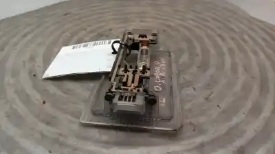Pezzo di ricambio per auto di seconda mano luce interna per opel corsa d (s07) 1.2 (l08 l68) riferimenti oem iam 13126729  
