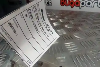 Автозапчастина б/у внутрішне світло для opel corsa c (x01) 1.7 di (f08 f68) посилання на oem iam 90568390  