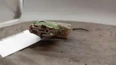 Pezzo di ricambio per auto di seconda mano resistenza al riscaldamento per opel corsa b (s93) 1.5 td (f08. f68. m68) riferimenti oem iam 52466657  