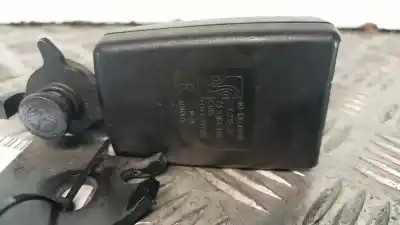 Автозапчасти б/у крюк для ремня задний центральный за opel corsa d (s07) 1.3 cdti (l08 l68) ссылки oem iam 735364448  