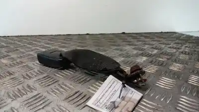 Peça sobressalente para automóvel em segunda mão chicote / encaixe cinto segurança traseiro central por opel corsa c (x01) 1.7 dti (f08 f68) referências oem iam 990119  