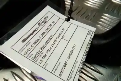 Автозапчастина б/у впускний колектор для opel corsa c (x01) 1.2 (f08 f68) посилання на oem iam 90572687  