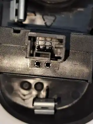 Pezzo di ricambio per auto di seconda mano controllo specchio per citroen c4 cactus citroen c4 cactus riferimenti oem iam 96673722zd  