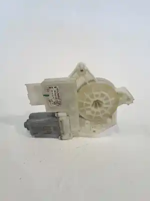 Pezzo di ricambio per auto di seconda mano motore alzacristalli anteriore destro per renault captur ii (2019-0) riferimenti oem iam 807203293r  