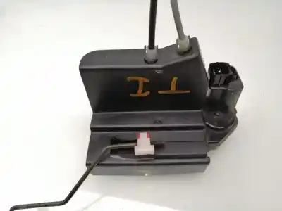 Second-hand car spare part rear left door lock for ssangyong rodius rodius aj/ad2l/ata21 oem iam references 7131021004  