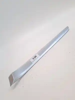 Peça sobressalente para automóvel em segunda mão moldagem por seat exeo berlina (3r2) 2.0 tdi referências oem iam 3r0867409