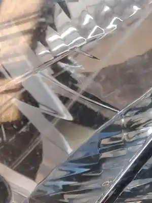 Second-hand car spare part right headlight for renault kangoo kangoo oem iam references 8200236591  