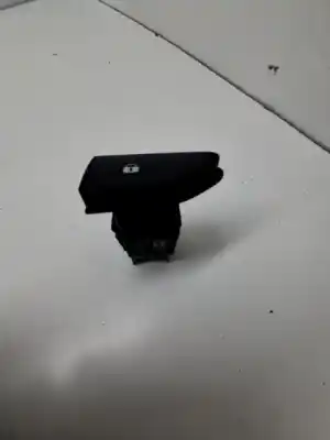 Piesă de schimb auto la mâna a doua INTRERUSATOR pentru RENAULT CAPTUR II  Referințe OEM IAM 252103678R  