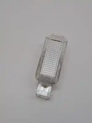 Piesă de schimb auto la mâna a doua lumina interioara pentru audi q5 (8r) q5 2.0 tdi referințe oem iam 8d0947415
