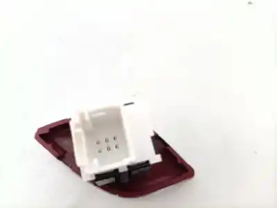 Second-hand car spare part hazard warning lights for citroen c3 1.6 16v hdi oem iam references 6490cy  