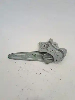 Peça sobressalente para automóvel em segunda mão elevador de vidros traseiro direito por toyota auris (e18) toyota auris referências oem iam 6983002430