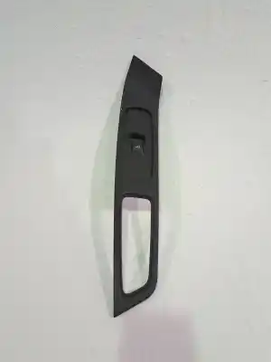 Pezzo di ricambio per auto di seconda mano Interruttore Alzacristalli Anteriore Destro per VOLVO XC60 Inscription 2WD Riferimenti OEM IAM 31394850  