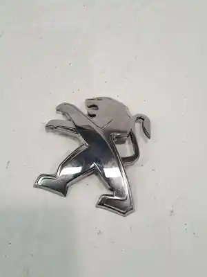 Peça sobressalente para automóvel em segunda mão plásticos por peugeot 208 like referências oem iam 9673873280