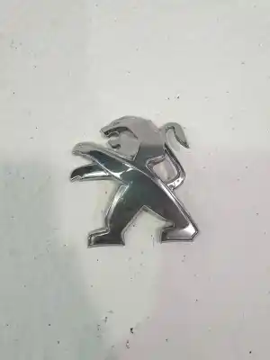 Peça sobressalente para automóvel em segunda mão plásticos por peugeot 208 like referências oem iam 9673873280