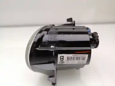 Second-hand car spare part right headlight for nissan note (e11, ne11) 1.4 oem iam references 266001ha0b  