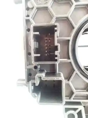 Peça sobressalente para automóvel em segunda mão  por FORD FOCUS II  Referências OEM IAM 2557754  2101020 - 2092998