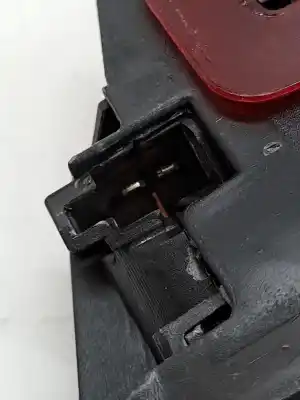 Second-hand car spare part central brake light for dacia dokker * oem iam references 8200690117  