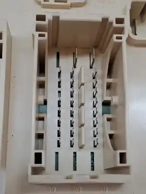 Pezzo di ricambio per auto di seconda mano scatola relè/fusibili per kia ceed (cd) g3lc riferimenti oem iam 91950a2130  