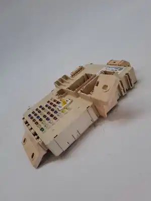 Pezzo di ricambio per auto di seconda mano scatola relè/fusibili per kia ceed (cd) g3lc riferimenti oem iam 91950a2130  