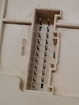 Pezzo di ricambio per auto di seconda mano scatola relè/fusibili per kia ceed (cd) g3lc riferimenti oem iam 91950a2130  