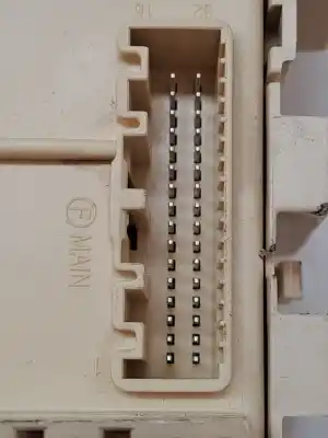 Pezzo di ricambio per auto di seconda mano scatola relè/fusibili per kia ceed (cd) g3lc riferimenti oem iam 91950a2130  