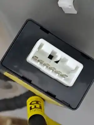 Second-hand car spare part tailgate for opel antara excellence 4x4 oem iam references 96661315  