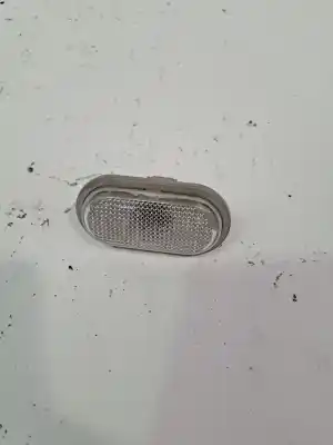 Peça sobressalente para automóvel em segunda mão farolim do lado direito por renault kangoo kangoo referências oem iam 8200194580