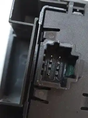Peça sobressalente para automóvel em segunda mão botão / interruptor elevador vidro dianteiro direito por smart fortwo coupe el referências oem iam a4539056000  