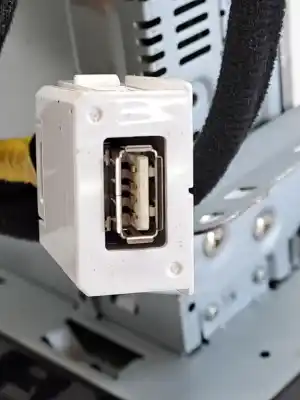 Автозапчасти б/у многофункциональный дисплей за kia stonic (ybcuv) g3lf ссылки oem iam 96560h8410fhv