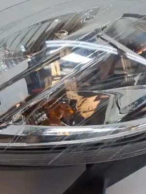 Second-hand car spare part right headlight for dacia dokker * oem iam references 260103087r  