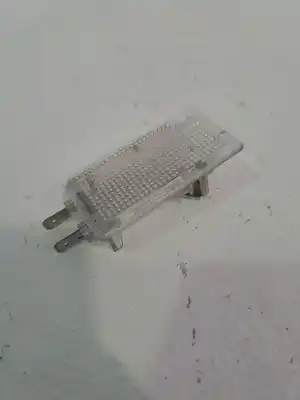 Автозапчастина б/у внутрішне світло для opel corsa d (s07) 1.7 cdti (l08 l68) посилання на oem iam 90306633  