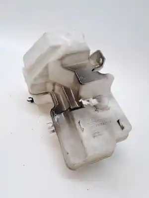 Second-hand car spare part Windscreen Washer Bottle for VOLVO XC 40 Momentum 2WD 150 CV / 110 KW OEM IAM references 32274694  32274693