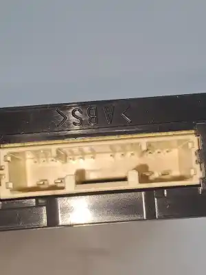 Second-hand car spare part electronic module for lexus is 300 (jce10) * oem iam references 8999053391  