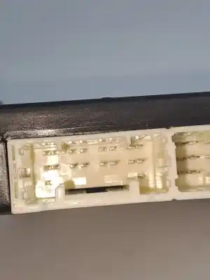 Second-hand car spare part electronic module for lexus is 300 (jce10) * oem iam references 8922153280  2381003140