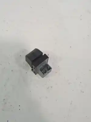 Peça sobressalente para automóvel em segunda mão botão / interruptor elevador vidro dianteiro direito por audi a4 avant (8k5) (2008) básico referências oem iam 8k0959855v10   Peça sobressalente para automóvel em segunda mão botão / interruptor elevador vidro dianteiro direito por audi a4 avant (8k5) (2008) básico referências oem iam 8k0959855v10