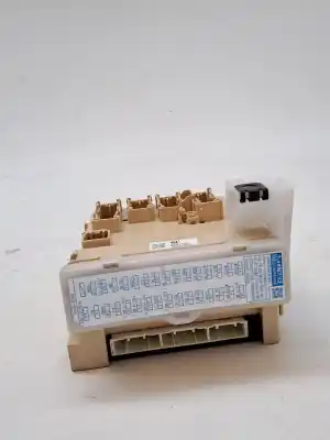 Peça sobressalente para automóvel em segunda mão caixa de fusíveis e relés por lexus nx * referências oem iam 8273078011  