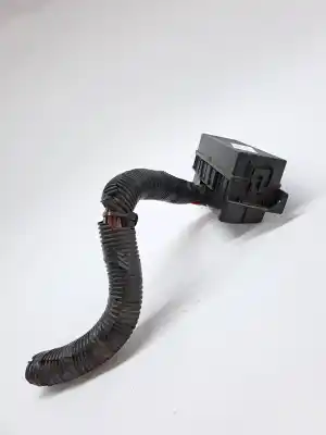 Second-hand car spare part fuse box unit for tesla tesla model 3 model 3 oem iam references 100909600g  101392200a