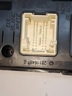 Second-hand car spare part fuse box unit for citroen c8 ea_, eb_ 2.0 hdi 135 oem iam references 657067  