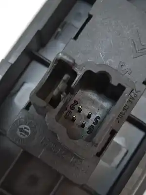 Second-hand car spare part right front power window switch for citroen c8 ea_, eb_ 2.0 hdi 135 oem iam references 6554sa  6554p5