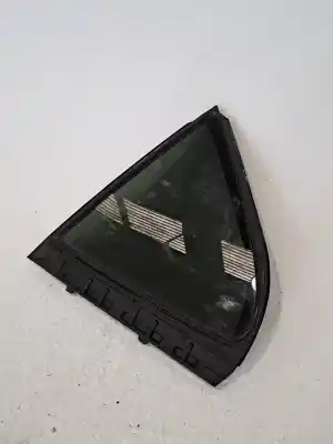Peça sobressalente para automóvel em segunda mão vidro de custódia triangular traseiro esquerdo por lexus is 300 (jce10) 3.0 luxury referências oem iam 6812453110  