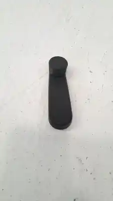 Pezzo di ricambio per auto di seconda mano maniglia alzacristalli posteriore destro per fiat panda (319) 4x4 75 cv / 55 kw riferimenti oem iam 735463155