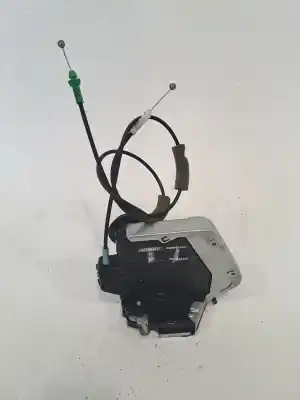 Second-hand car spare part REAR LEFT DOOR LOCK for LEXUS IS 300 (JCE10)  OEM IAM references 6906053040  