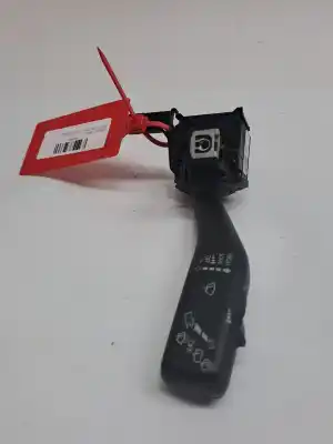 Peça sobressalente para automóvel em segunda mão  por SEAT LEON (1P1)  Referências OEM IAM 1K0953519H  1K0953519H9B9