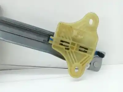 Second-hand car spare part passenger side right window regulator for renault captur ii (2019-0) oem iam references 807200713r  