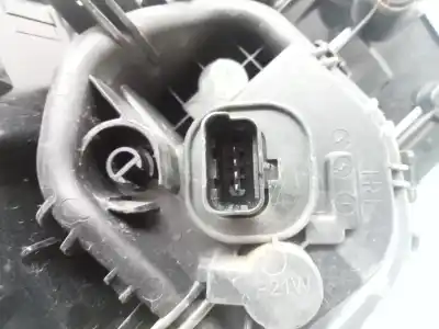 Pezzo di ricambio per auto di seconda mano luci posteriori destra per renault captur ii (2019-0) riferimenti oem iam 265506738r  