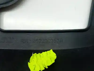 Second-hand car spare part plastics for renault captur ii (2019-0) oem iam references 852220257r  
