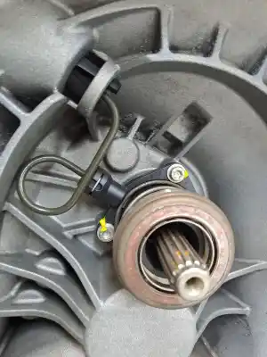 Автозапчастина б/у коробка передач для opel corsa e (x15) 1.4 turbo (08, 68) посилання на oem iam mdg  649354685 - 24580479