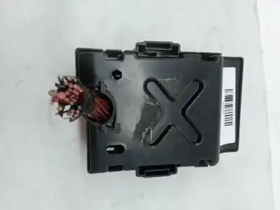 Second-hand car spare part fuse box unit for opel corsa e (x15) 1.4 turbo (08, 68) oem iam references 2b0z4010f  